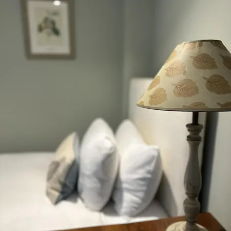 Unique Clifton On Historic Crescent