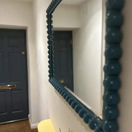 Unique Clifton On Historic Crescent *