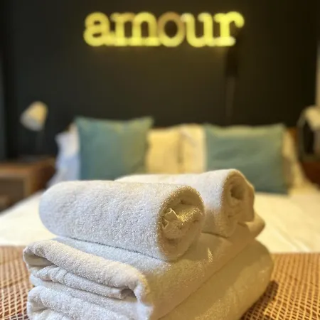 Unique Clifton On Historic Crescent Bristol