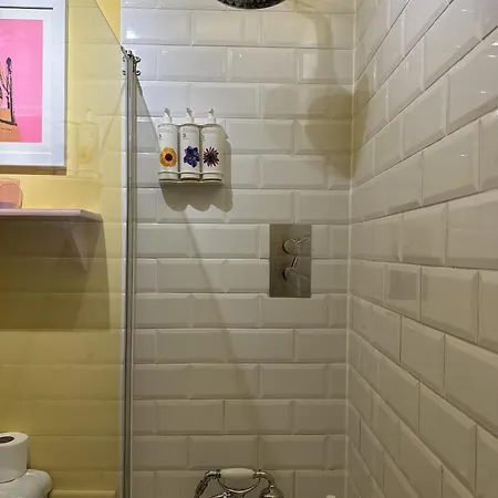 Unique Clifton On Historic Crescent Appartement