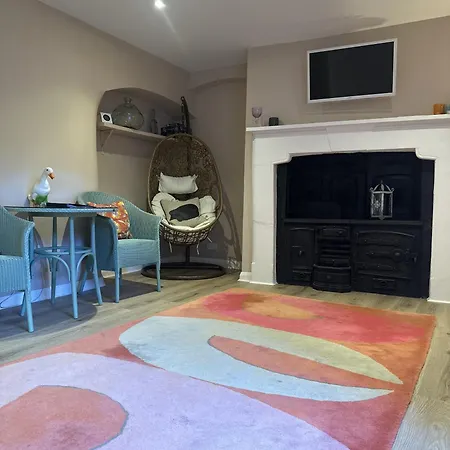 Unique Clifton On Historic Crescent